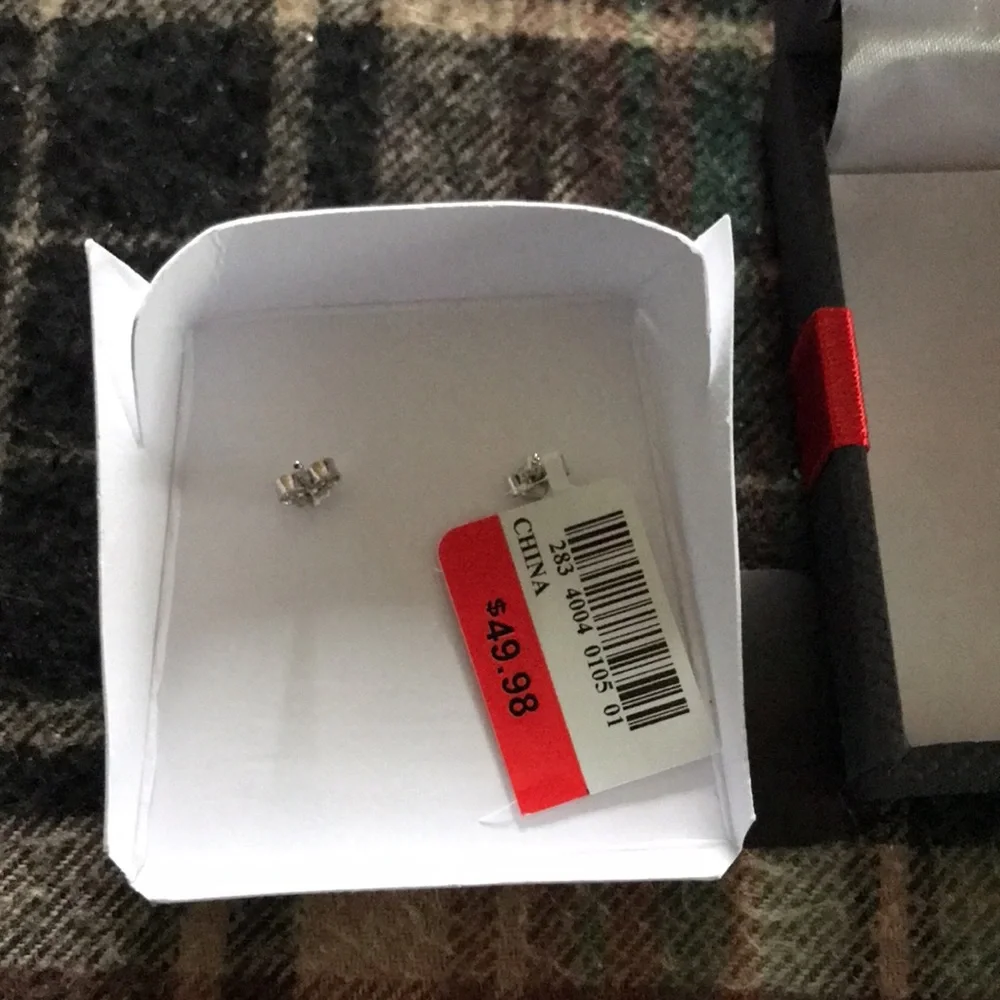 NWT White Sapphire/Sterling Silver Studs - Picture 4 of 7